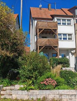 Doppelhaushälfte in Dottingen in Fachwerkbauweise mit wunderschönem Garten u. Gerätehaus - Münsingen