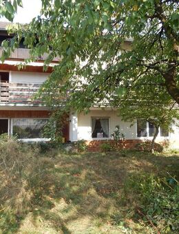Mehrfamilienhaus mit Balkon, Terrasse und Doppelgarage! - Donzdorf
