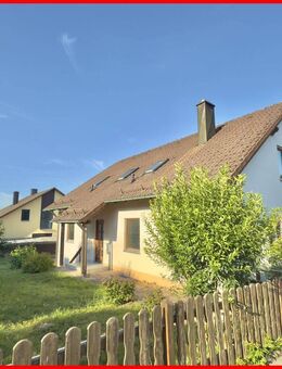 Großzügig geschnittenes Ein-/Zweifamilienhaus in schöner Lage - Neustadt (Waldnaab)
