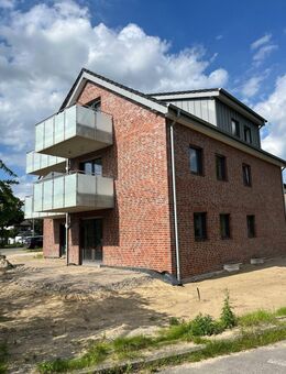Neubau-Dachgeschosswohnung, Balkon - Borken