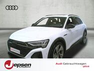 Audi Q8, S line 55 qu 22Ž, Jahr 2023 - Neutraubling