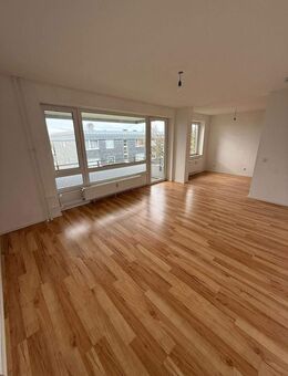 Frisch renovierter Wohn(t)raum in beliebter Lage - ab sofort frei! - Remscheid