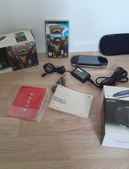 PSP Slim&Lite, Piano Black, Ratchet & Clank, size matters-Edition, in OVP - Mülheim (Ruhr)