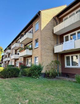 **Ihr Wohlfühl-Zuhause! Neues Badezimmer, neuer Boden, neue Wände etc. & großer Balkon** - Duisburg