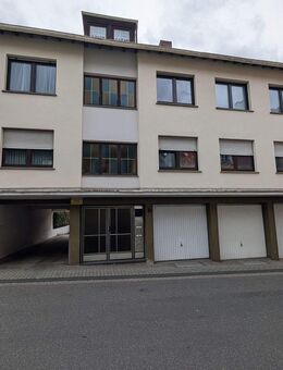 6-Zimmer-Dachgeschosswohnung zur Vermietung in Mitten von Mayen - Mayen