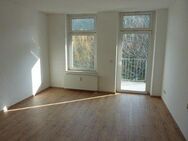 - Gepflegte Wohnung mit Balkon - - Weißenfels