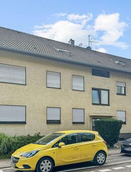 Gemütliche 2,5-Zimmer-Dachgeschosswohnung mit Stellplatz in Wiesloch - Wiesloch