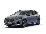 BMW 218 Active Tourer, M SPORT AUTOMATIK, Jahr 2022 - Krefeld