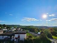 Sbr.-Fechingen * 2,5 ZKB * ca. 77 qm * großzügige Dachgeschosswohnung - Saarbrücken