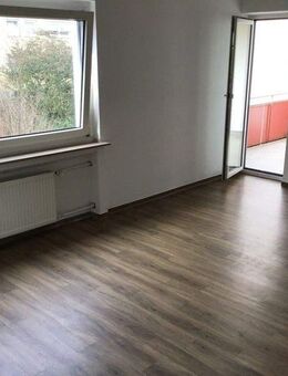 Familienglück - renovierte 3,5 Zimmer Wohnung - Lüdenscheid