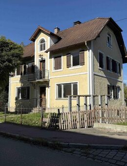 Teilsaniertes Haus mit vielseitigen Nutzungsmöglichkeiten - Babenhausen (Bayern)