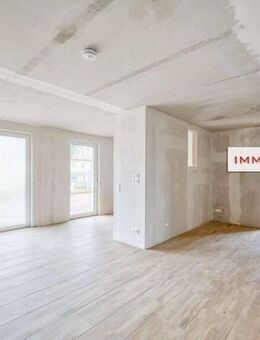 IMMOBERLIN.DE - Ersteinzug! Attraktive barrierefreie Wohnung mit Terrasse & Gestaltungspotential beim Wandlitzer See - Wandlitz