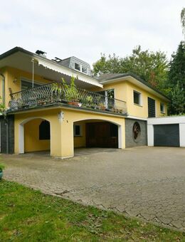 Repräsentative Villa auf großem Grundstück in attraktiver Wohnlage zu verkaufen! - Königswinter