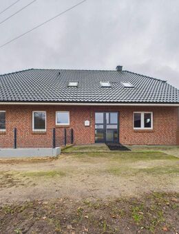 Exklusives Einfamilienhaus in Alleinlage mit 7 Zimmern und XL-Wohnbereich - Bornhöved