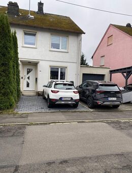Gepflegte Doppelhaushälfte in ruhiger Seitenstraße - Idar-Oberstein