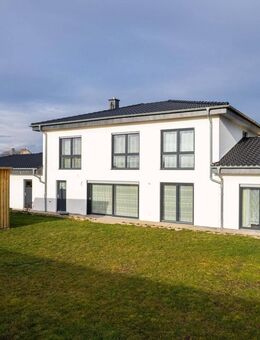 Großzügiges Einfamilienhaus mit Einliegerwohnung - Ihr neues Zuhau - Salz (Bayern)