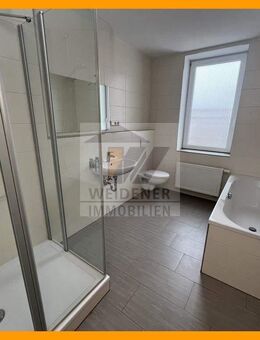 Moderne 3 Raum-Wohnung mit stylischem Bad mit Fenster, Dusche und Wanne. - Gera