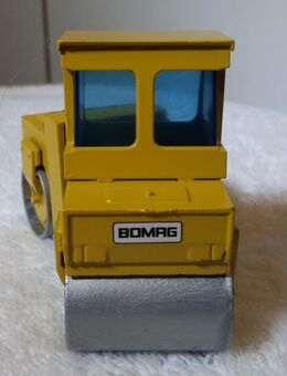 Bomag Walze BW 141 AD NZG Modell Nr. 221; M 1:50; gebraucht/unbespielt - Freiensteinau
