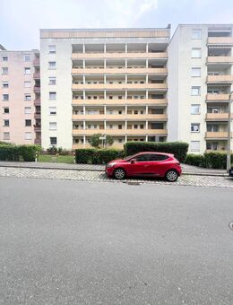 Anleger aufgepasst-Solide vermietete 2 Zimmer Wohnung in guter Lage von Nürnberg Waechlerstraße mit Aufzug und Logia - Nürnberg