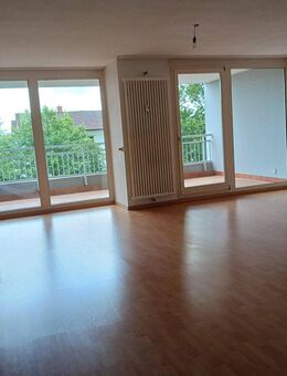 3 Zimmer Maisonette Wohnung / großer Balkon - Rodgau