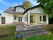 Schönes Einfamilienhaus mit großem Garten & herrlichem Ausblick in bester Wohnlage - Holzminden