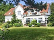 Lage, Lage, Lage! Stilvolle Bädervilla mit 6 Wohneinheiten in erster Reihe, direkt am Ostseestrand! - Neustadt (Holstein)