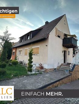 Zweifamilienhaus mit großem Grundstück in Stein bei Nürnberg - Stein (Bayern)