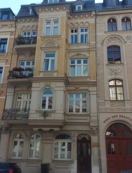 3 Zi-Whg. im 2.OG mit 2 Balkonen in kleinem 5 Familienhaus - Gera