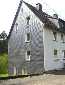 Frisch modernisierte 1-Zimmer-Dachgeschosswohnung in beliebter Wohnlage - Gummersbach