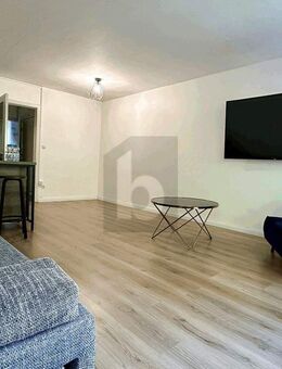 EINZIEHEN - AUSPACKEN - WOHLFÜHLEN - Hamburg