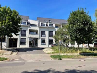 Neubau - Barrierefrei - 3 Zi.-Maisonette-Wohnung im Herzen von Langenau!