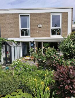 Idylisches Reihenhaus für Familie mit Garten und Garage - Frechen