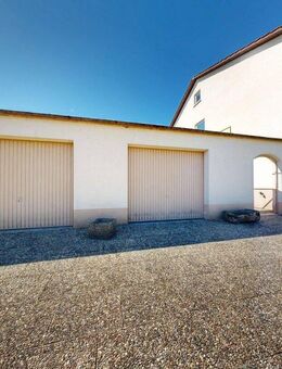 ~~ GROSSZÜGIGES WOHNHAUS MIT GARTEN, BALKON UND ZWEI GARAGEN - AUCH ALS ZWEIFAMILIENHAUS NUTZBAR ~~ - Billigheim-Ingenheim