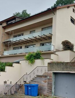 Charmante Wohnung mit Neckarblick: Ihr Traumzuhause in ruhiger Lage mit EBK, Garten und Garage! - Bad Rappenau