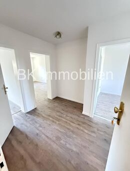 ** 3 Zimmer Wohnung in DU- Hamborn zu vermieten.. ** - Duisburg