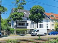 Helle, moderne 2-Zimmer-Wohnung im DG mit unverbaubaren Ausblick in einen großen Garten - München