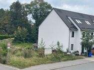 Grundstück mit Baugenehmigung für ein Reihenmittelhaus in Erlangen-Eltersdorf - Erlangen
