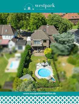Stilvolle Doppelhaushälfte mit Einliegerwohnung, Pool & sonnigem Garten - Duisburg