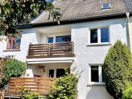 Endlich Platz für die Familie - Großes Reihenmittelhaus mit 6 Zimmern und Vollkeller! - Rostock