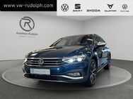 VW Passat Variant, 2.0 TDI Alltrack, Jahr 2022 - Oelsnitz (Erzgebirge)