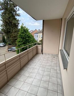 Renovierte 3-Zimmer Wohnung mit Balkon - Braunschweig