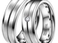 DOOSTI Trauring Schmuck Geschenk Edelstahl Trauring Ehering Partnerring LIEBE, Made in Germany - wahlweise mit oder ohne Zirkonia