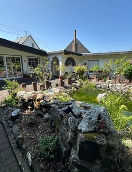 Vielseitiges Wohnhaus mit gepflegtem Grundstück in ruhiger Lage von Wirscheid - Wirscheid