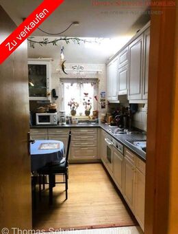 Attraktive 4-Zimmer-Wohnung mit Loggia und 2 Tiefgaragenstellplätzen in Burgthann - Burgthann