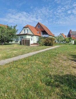 Ferienhaus auf großem Grundstück im Herzen von Langeoog - Bönningstedt