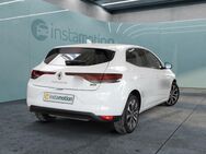 Renault Megane, Techno E-Tech Plug-In 160 8-fach b, Jahr 2023 - München