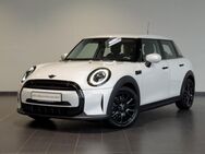 MINI Cooper, Classic Trim, Jahr 2023 - Fulda