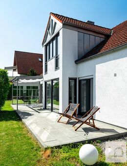 Großzügiges, helles EFH, 5 ZKB, ca. 150 m² + separate 2 ZKB ca. 49 m², Grund 717 qm, IN-Mailing Süd - Ingolstadt