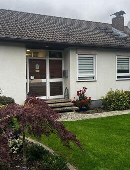 Weismain ** EFH mit guter Lage und viel Charm ** Wintergarten, Garage, Garten uvm. - Weismain