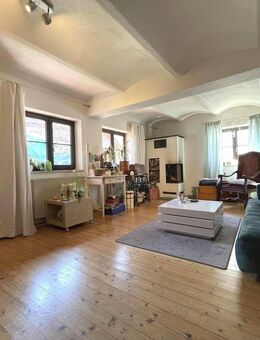 HISTORISCHE 4 ZIMMER-WOHNUNG IM ERDGESCHOSS - Germaringen